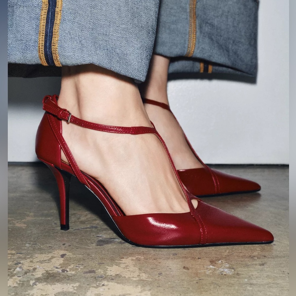 NWT Zara Leather Heel Size US 8, EU 39 Heels Chic Red Thin Ankle Front Strap - Picture 2 of 12